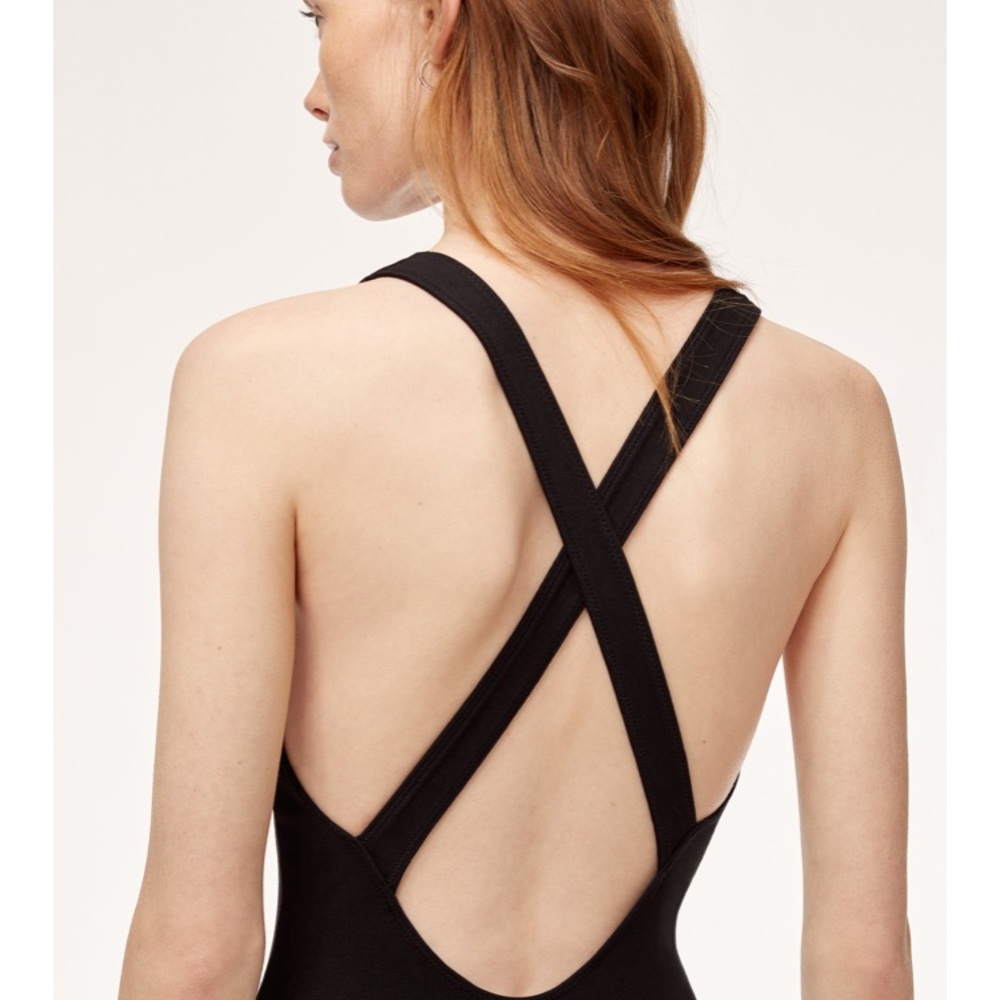 Aritzia bodysuit. Never worn. XS.